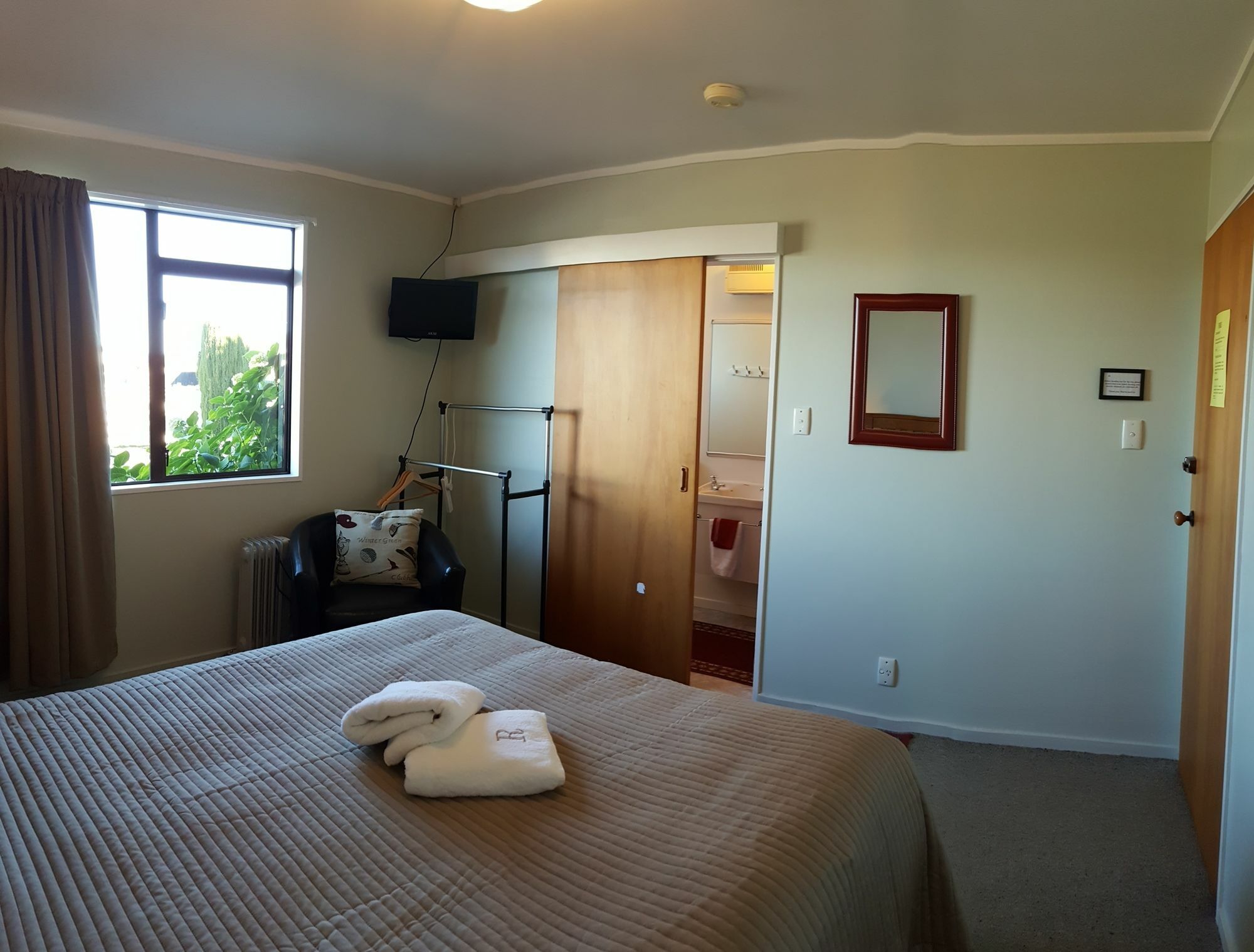 Redwood Lodge Метвен Экстерьер фото
